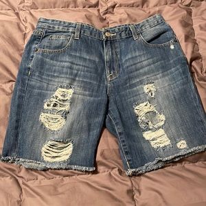 Boyfriend Short